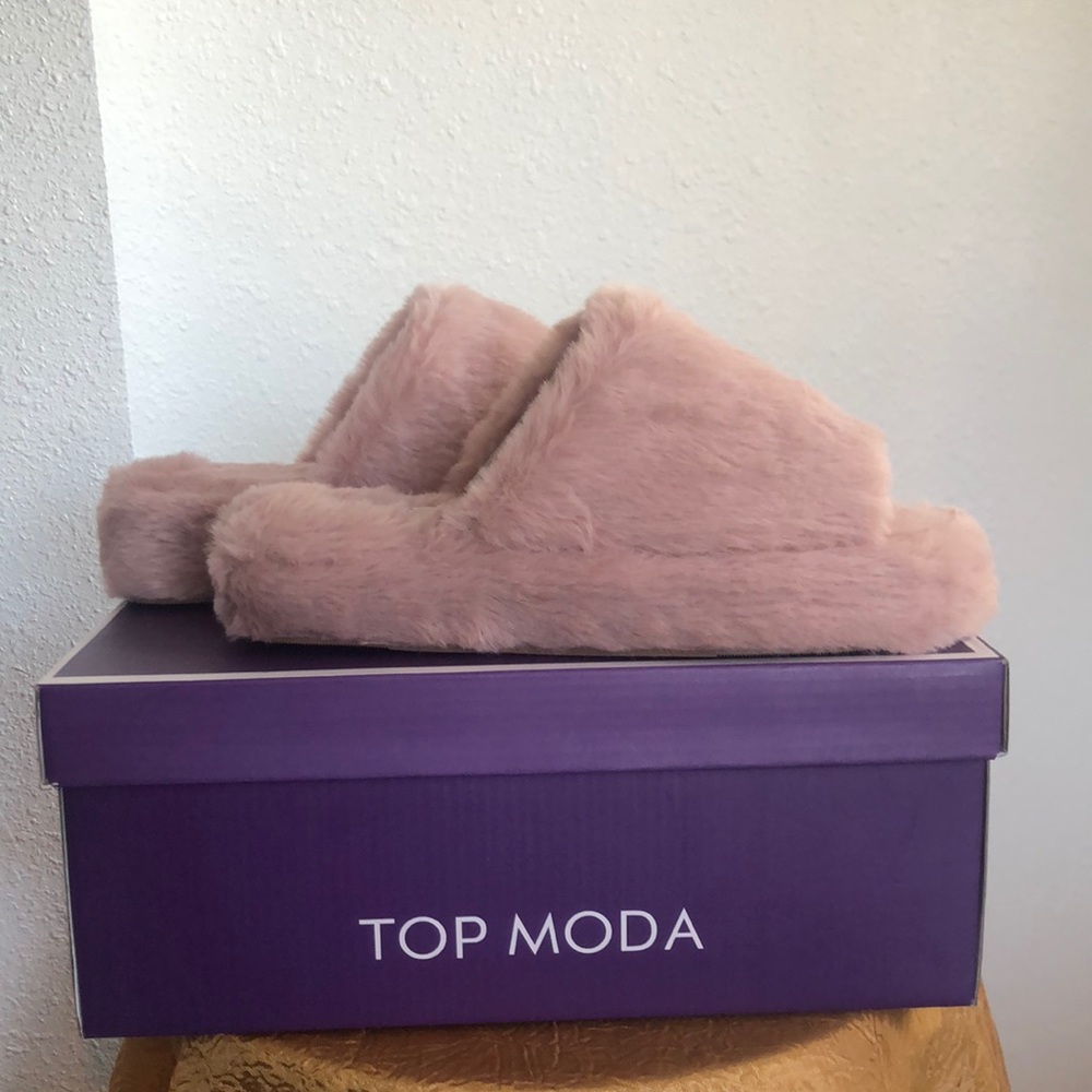 New TOP Moda Muave Faux Fur Slippers